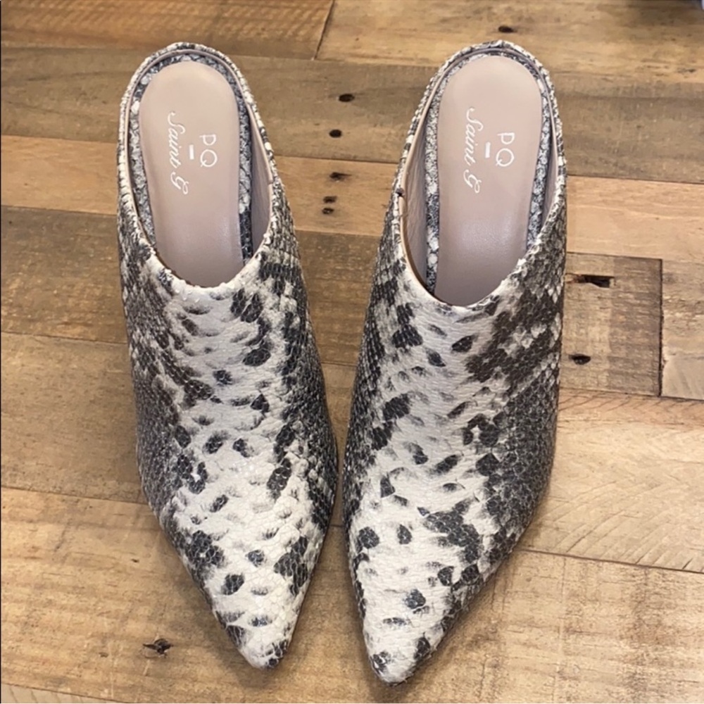 LaFifth Paris Python Textured Pumps Saint G